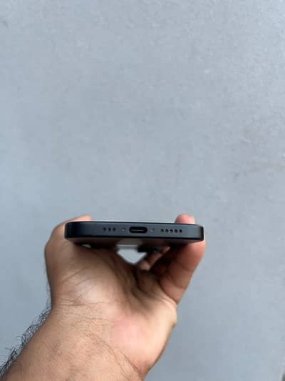 Apple iPhone 16 128GB – Black – JV – 90% Battery