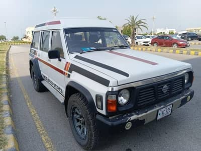 Nissan Patrol 1989