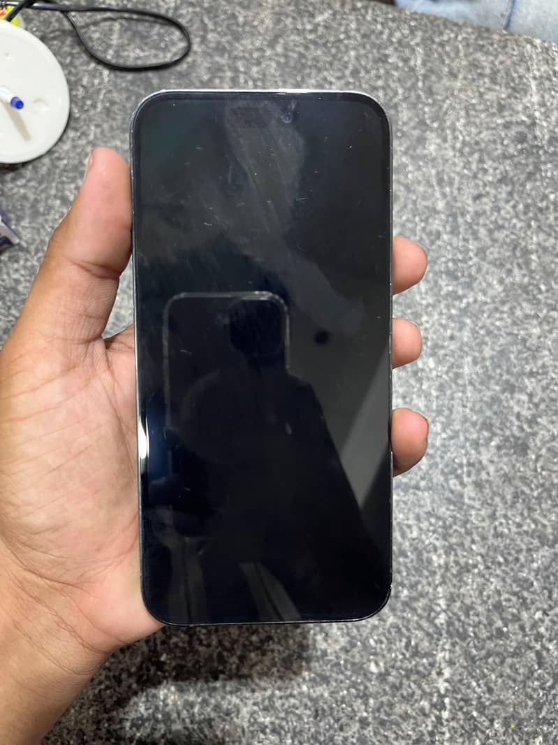 Apple iPhone 14 Pro Max 1