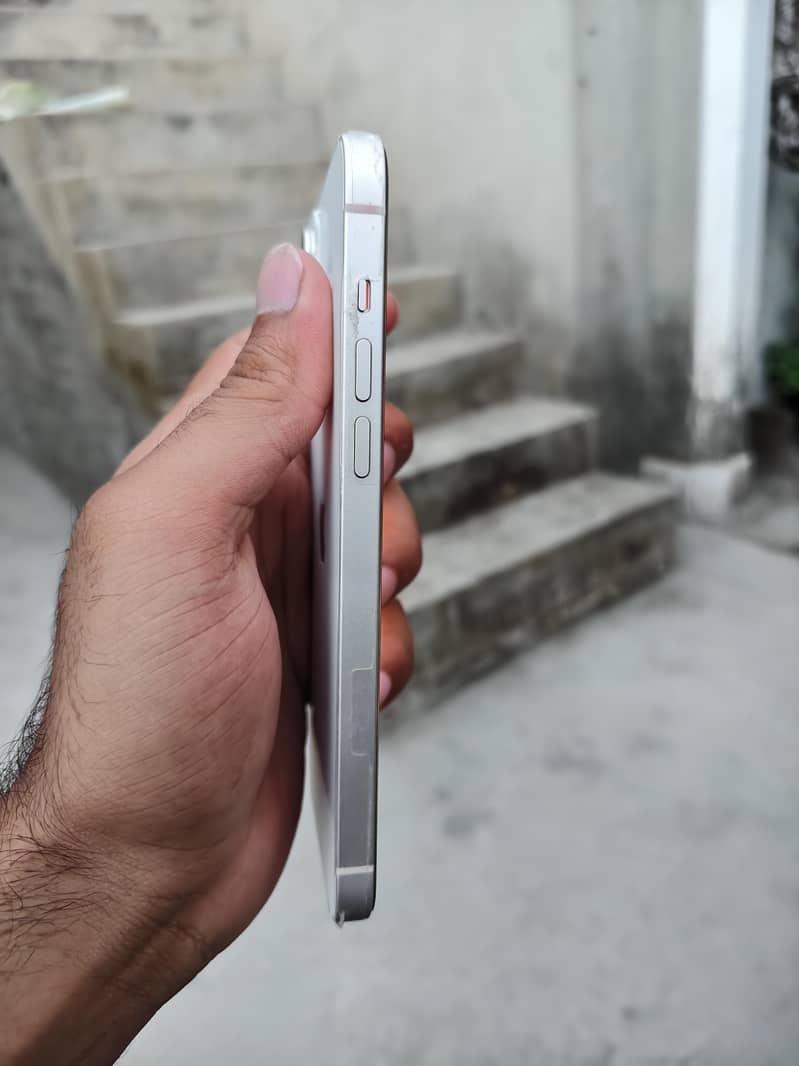 Apple iPhone 14 plus 2