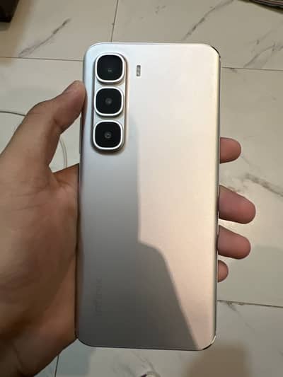 Infinix hot 60 pro plus 256gb