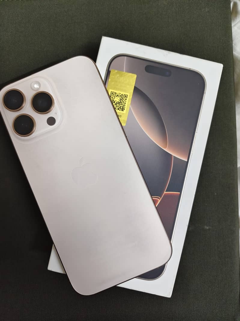 Apple iPhone 16 Pro Max 0