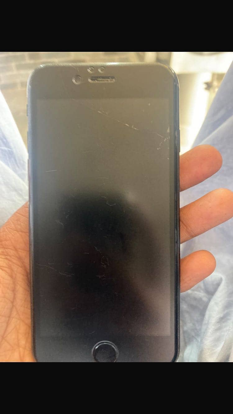 Apple iPhone SE 0