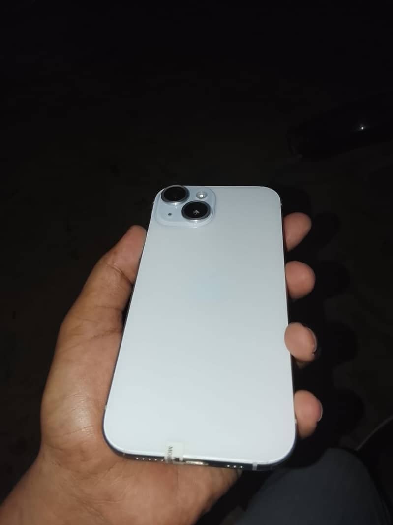 Apple iPhone 15 2