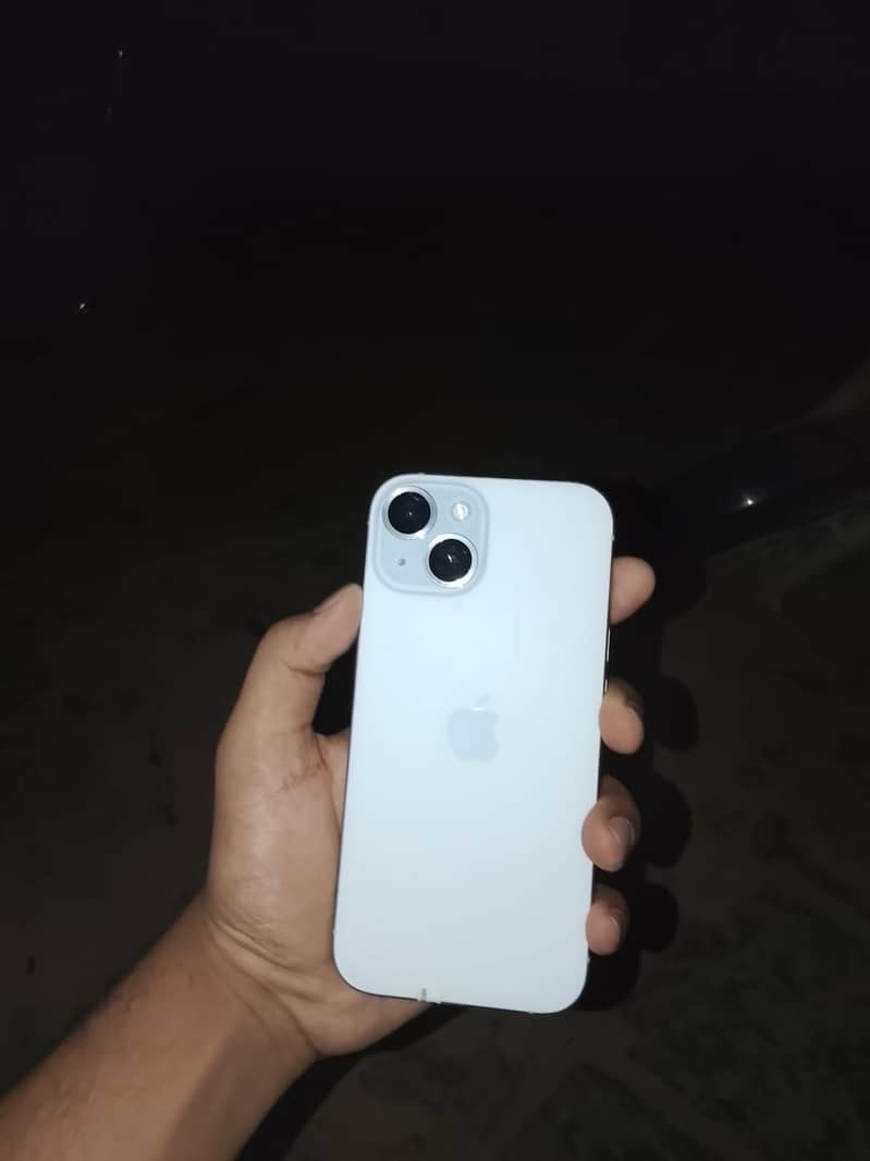 Apple iPhone 15 7