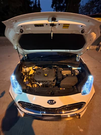 KIA SPORTAGE AWD