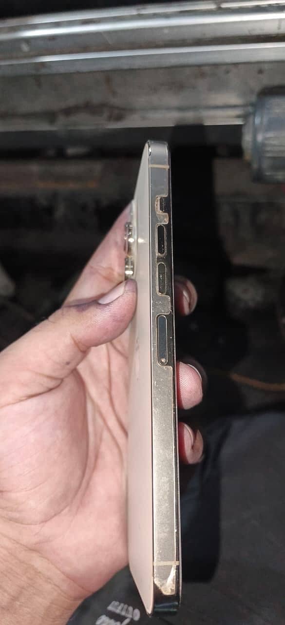 Apple iPhone 13 Pro Max 6