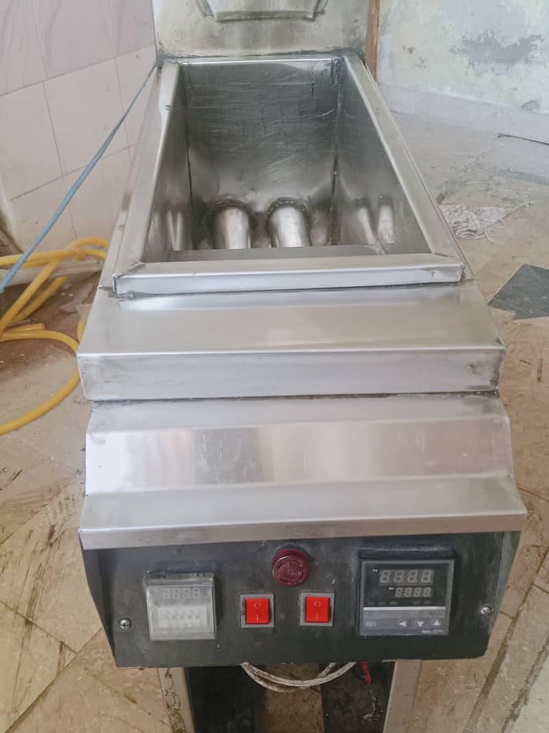 fryer 10/8 condition 4