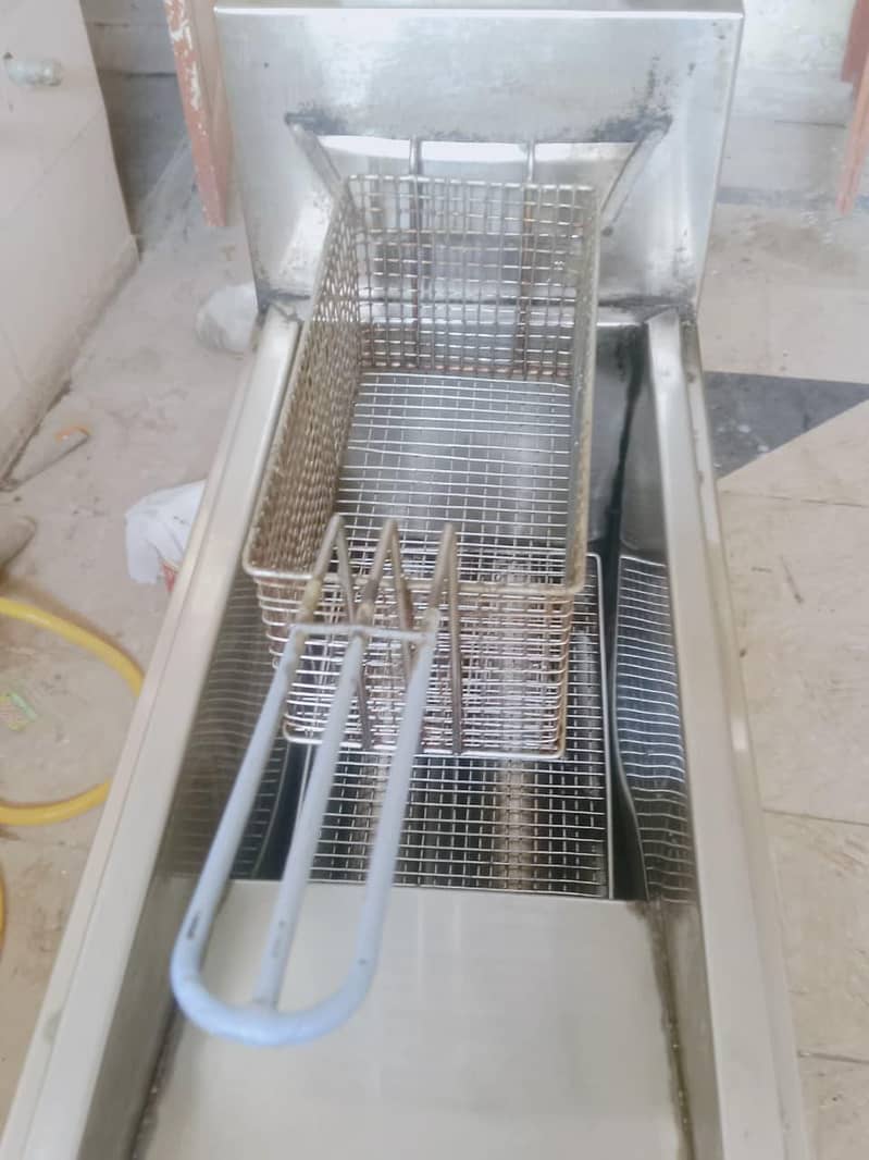 fryer 10/8 condition 8