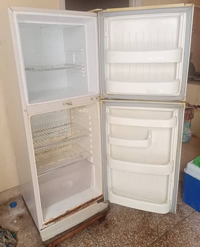 REFRIGERATOR FOR SALE