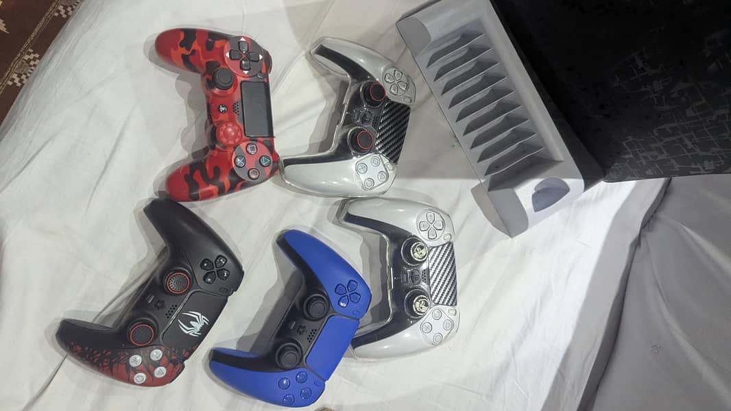 PS5 (FAT) 2