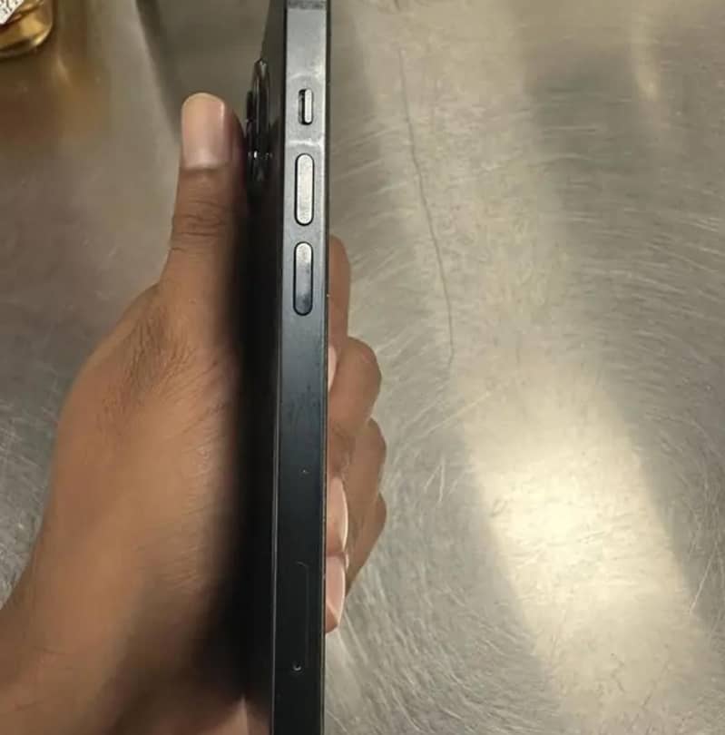 Apple iPhone 14 1