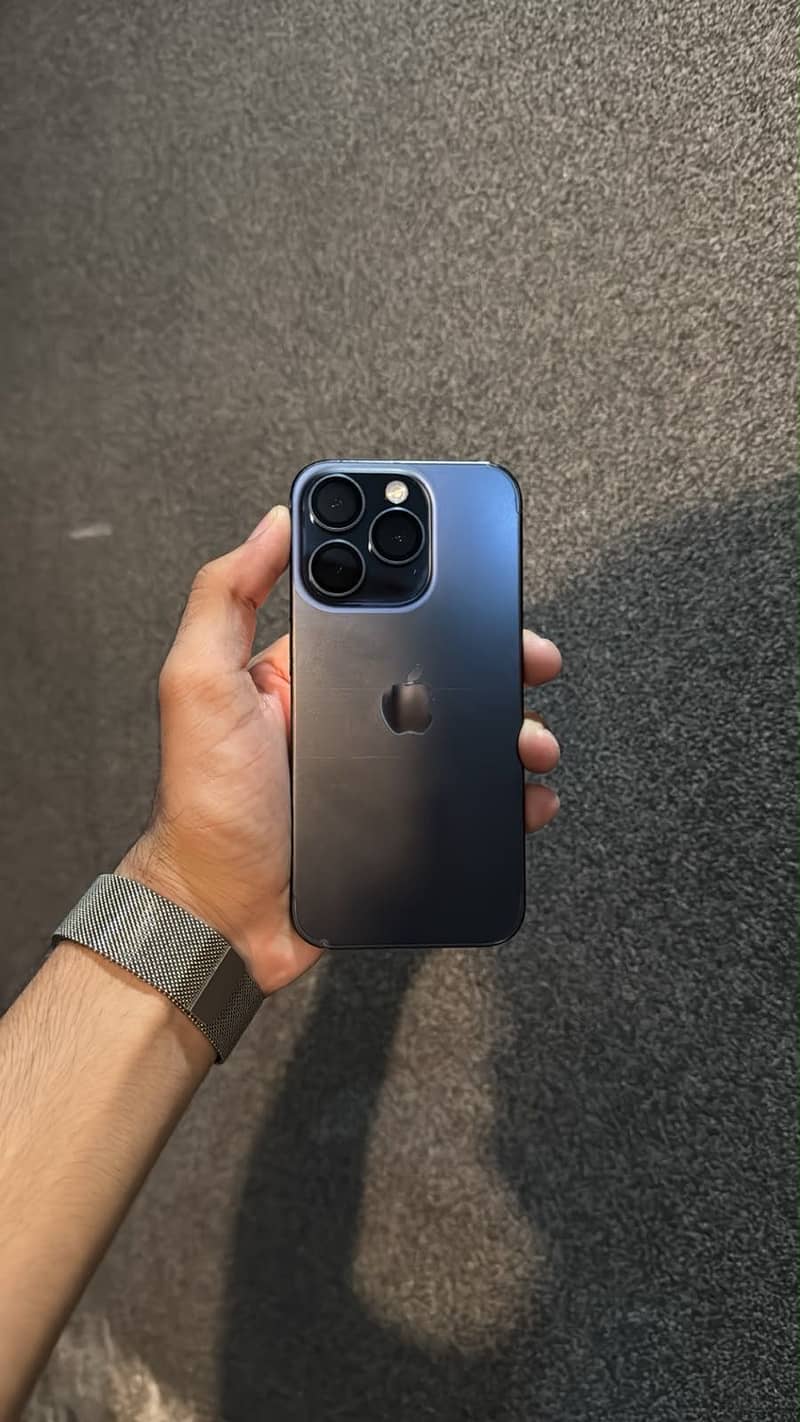 Apple iPhone 15 Pro 1