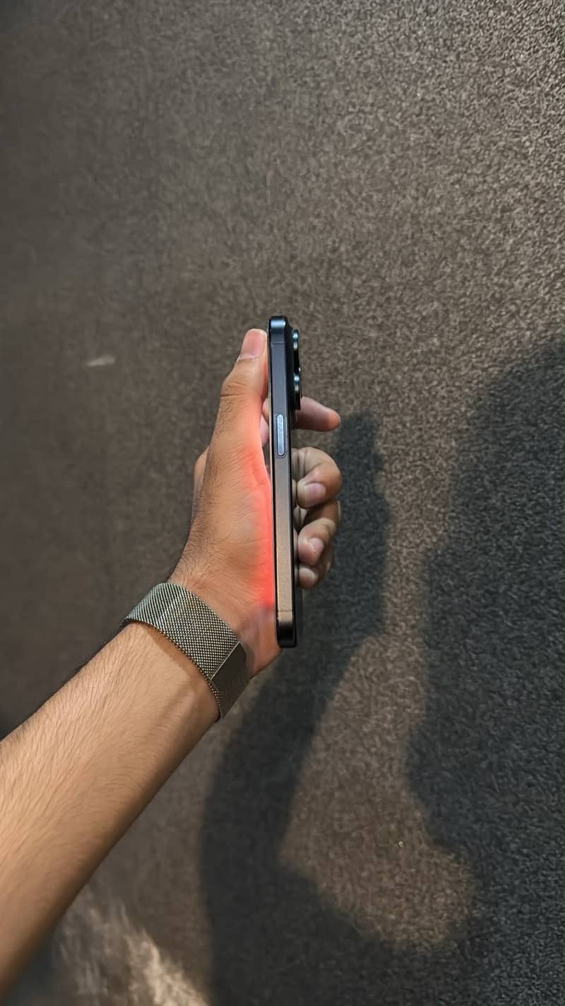 Apple iPhone 15 Pro 7