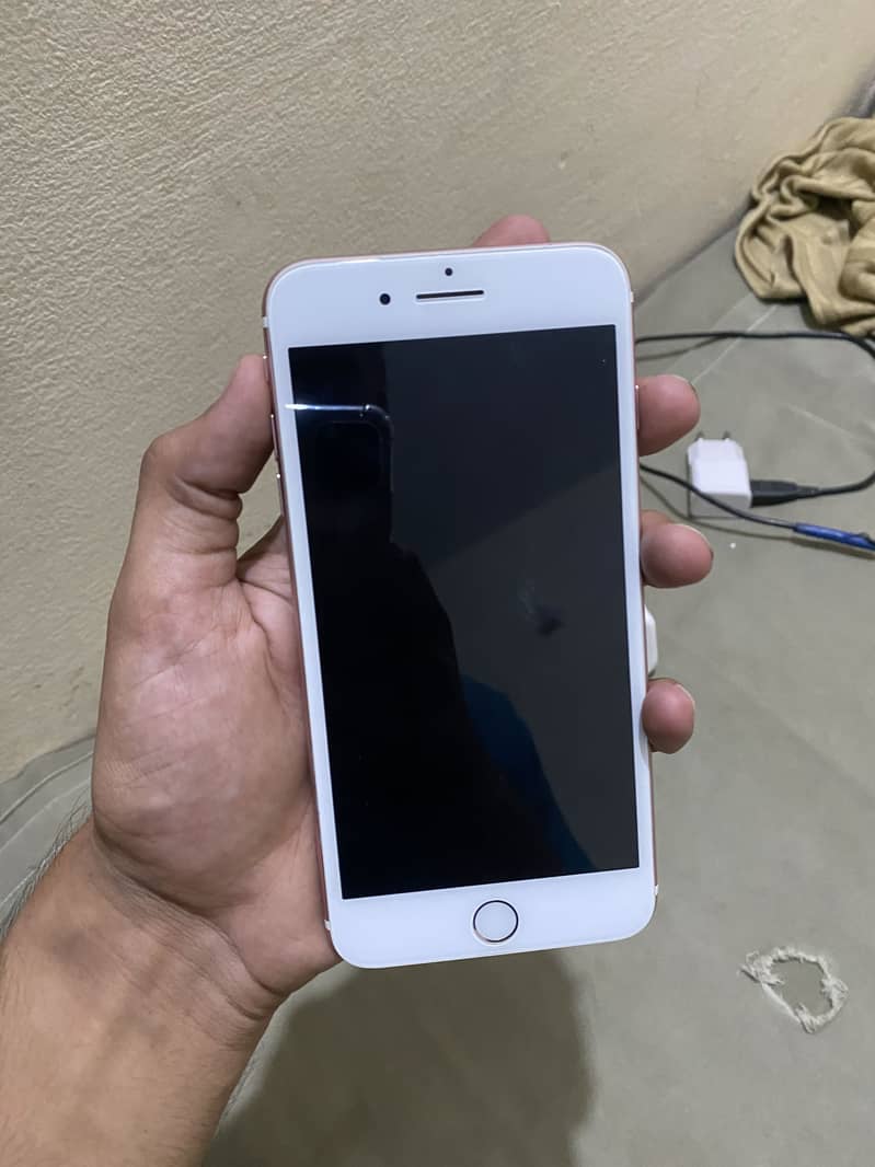 Apple iPhone 7 Plus 1