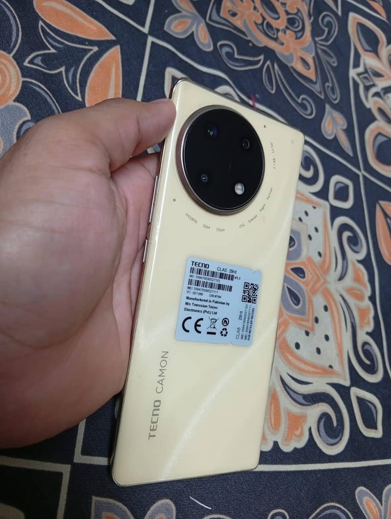 Tecno CAMON 30S 1