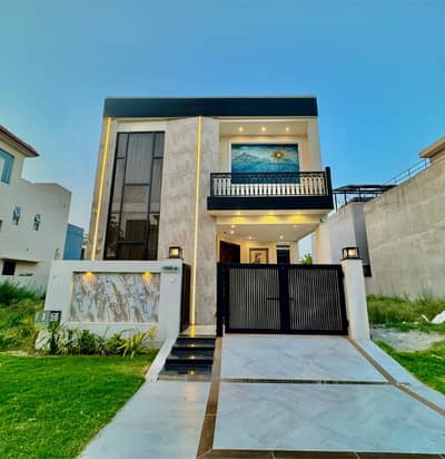 5 marla brand new house for rent in Dha 9 town