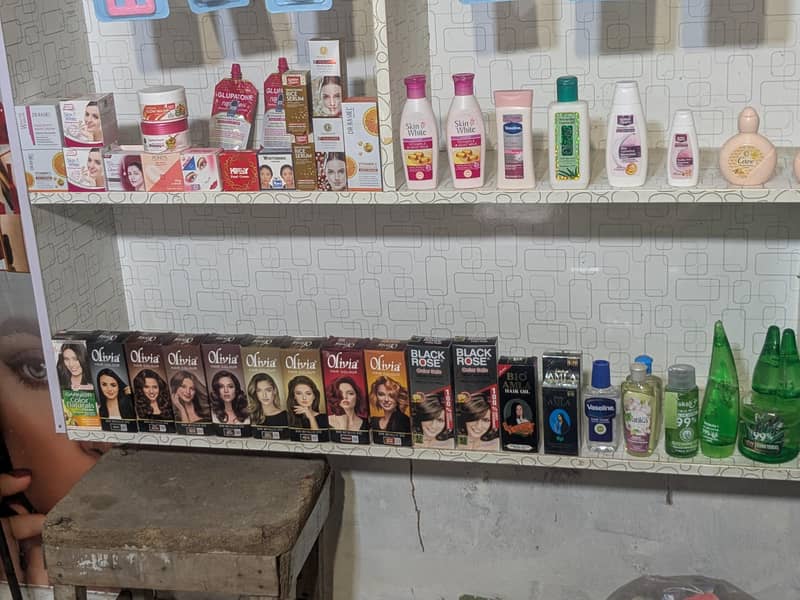 cosmetics shop 3