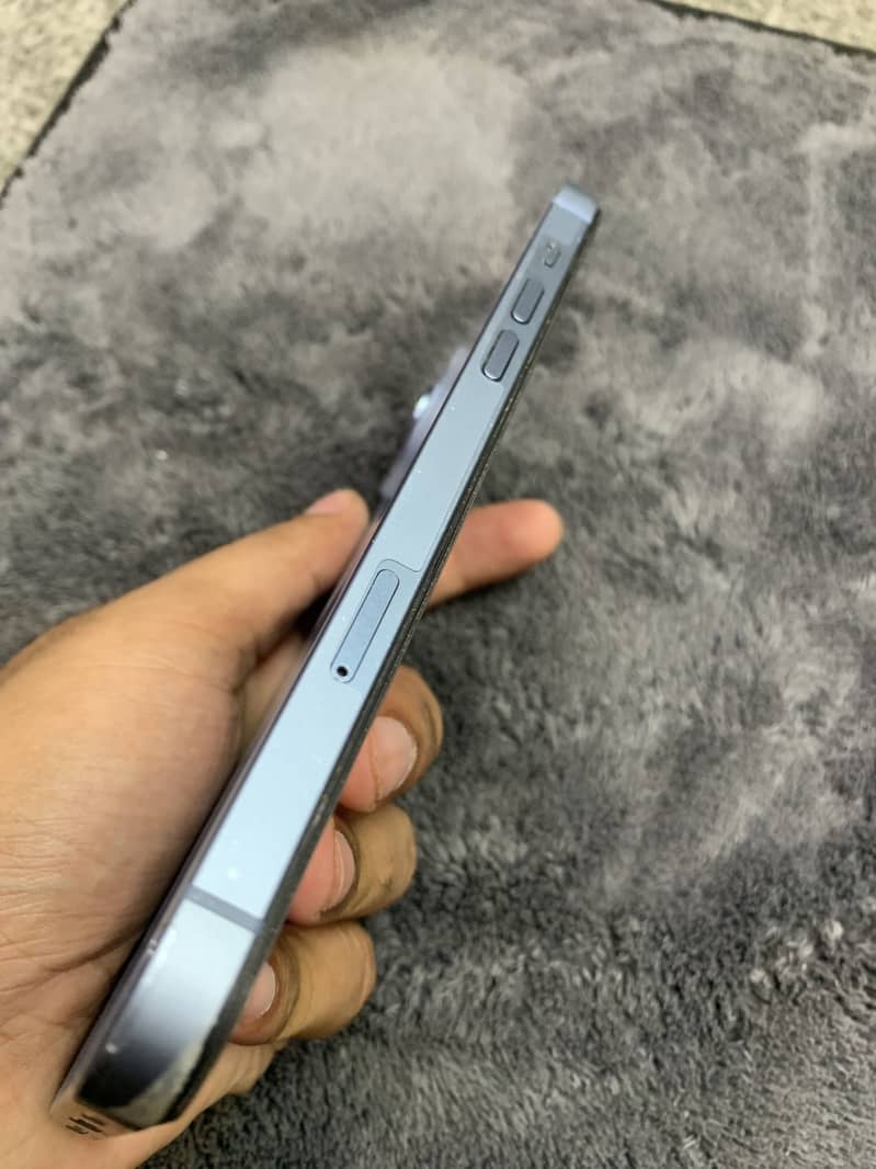 Apple iPhone 14 plus 4
