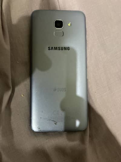 Samsung Mobile J6