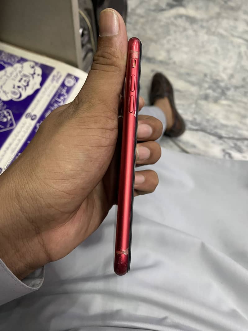 Apple iPhone 11 3