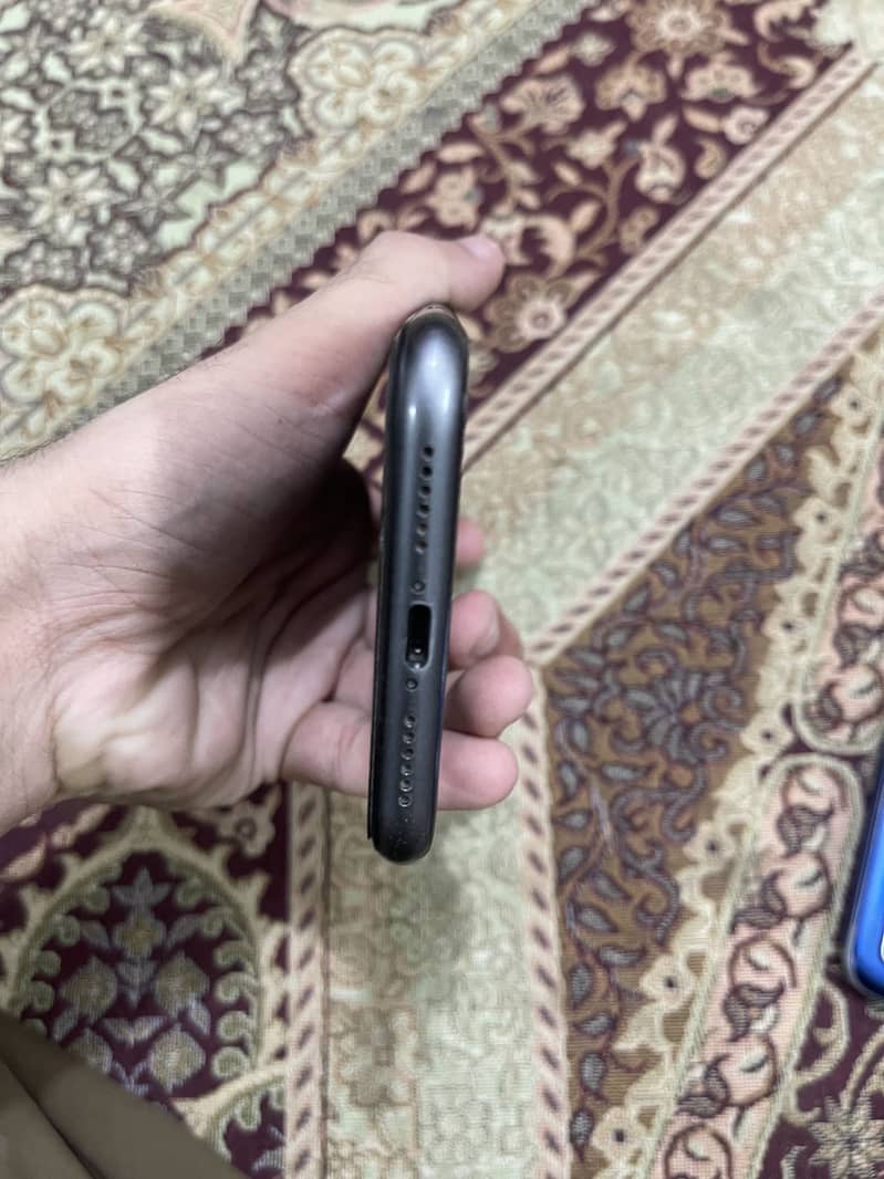 Apple iPhone 11 1