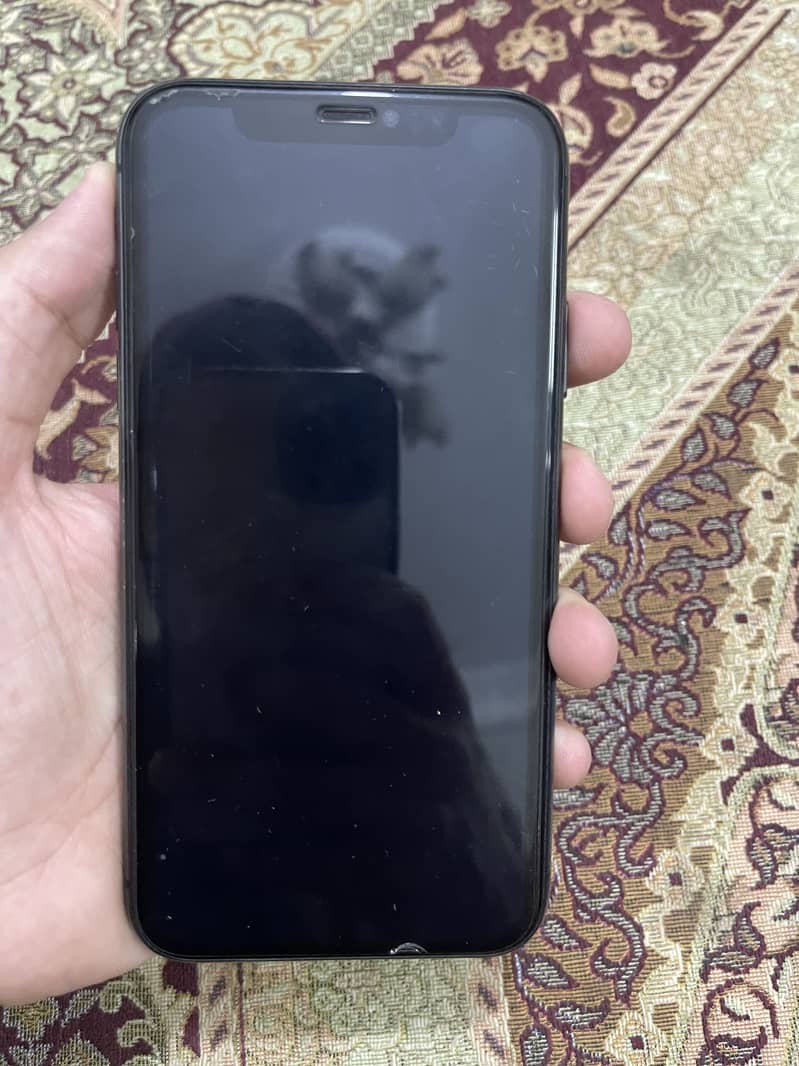 Apple iPhone 11 3