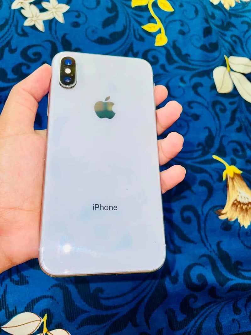 Apple iPhone X 3