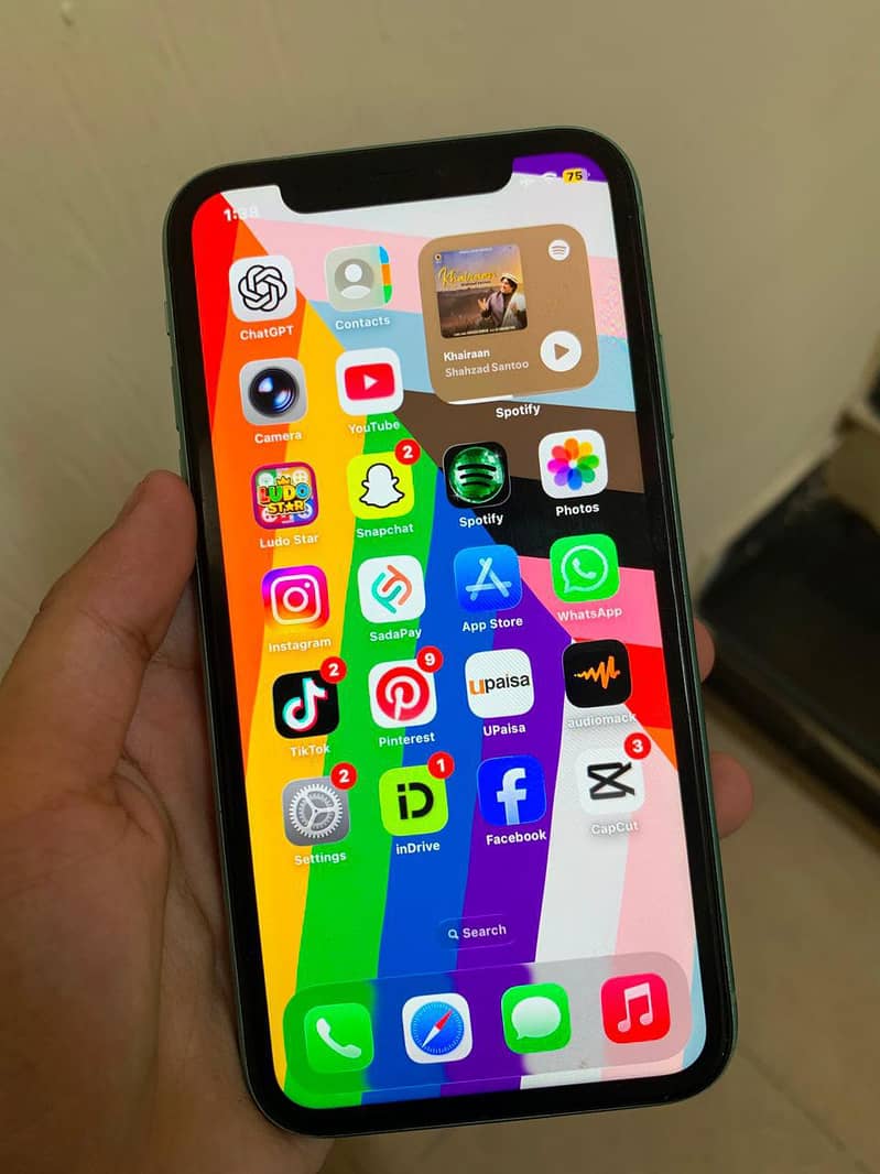 Apple iPhone 11 4