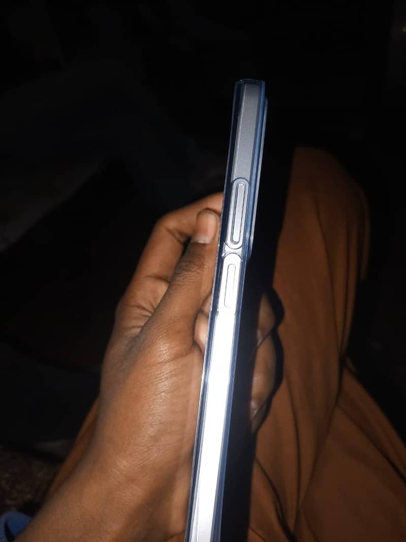 Realme C71 3