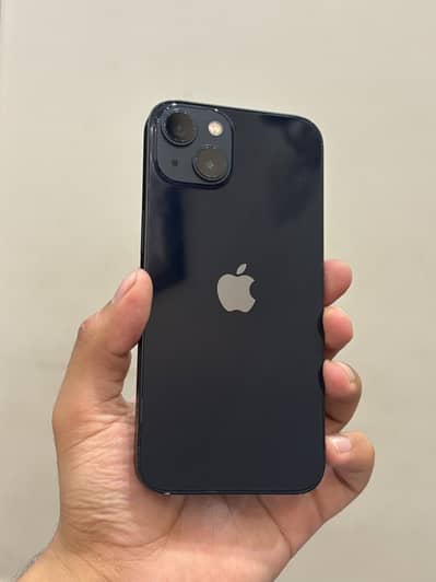 Apple iPhone 13
