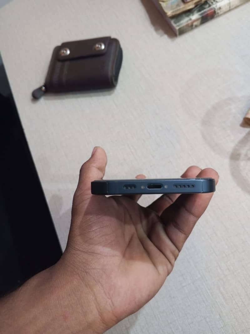 Apple iPhone 13 jv 5