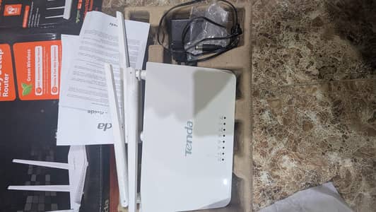 Tenda Wireless N300 WiFi Router – Almost New