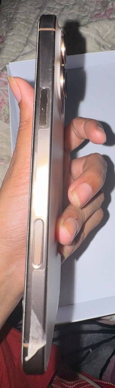 Apple iPhone 16 Pro Max