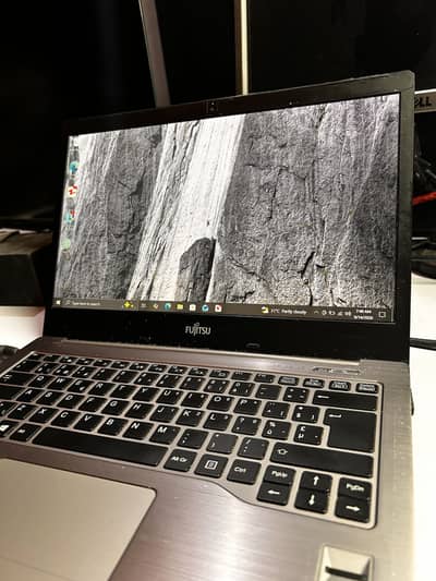 Laptop for sale - i7 4th gen