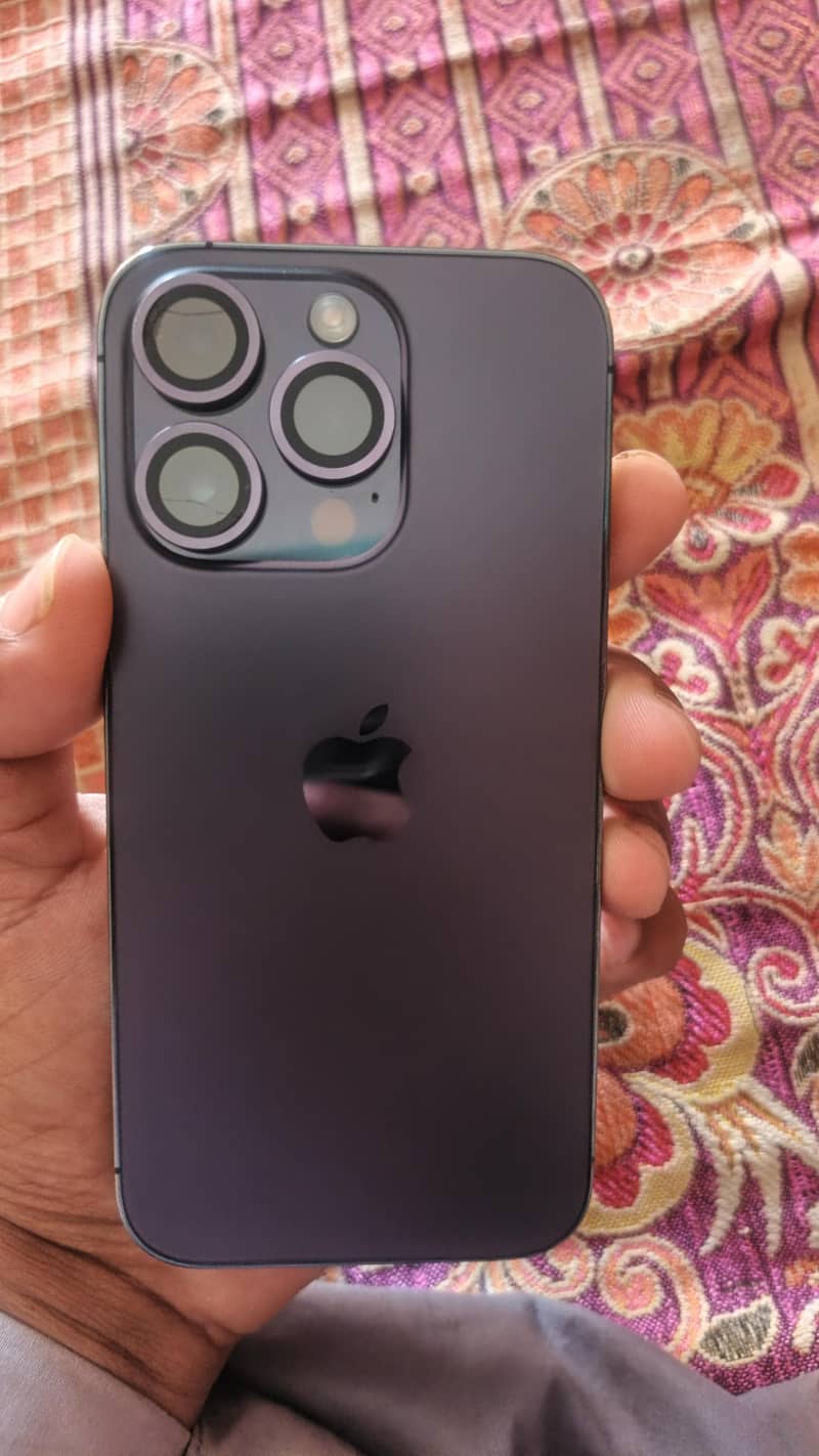 Apple iPhone 14 Pro 0