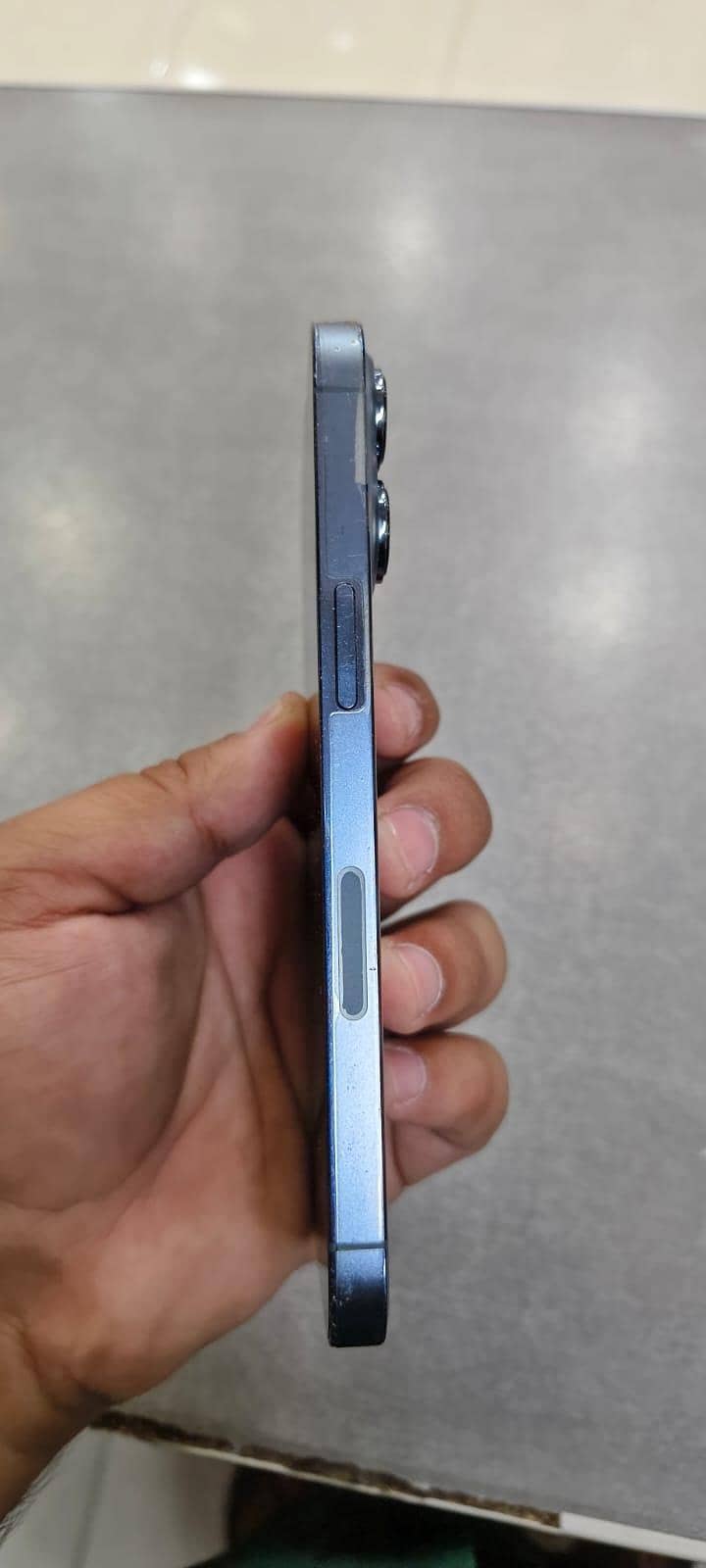 Apple iPhone 13 Pro 2
