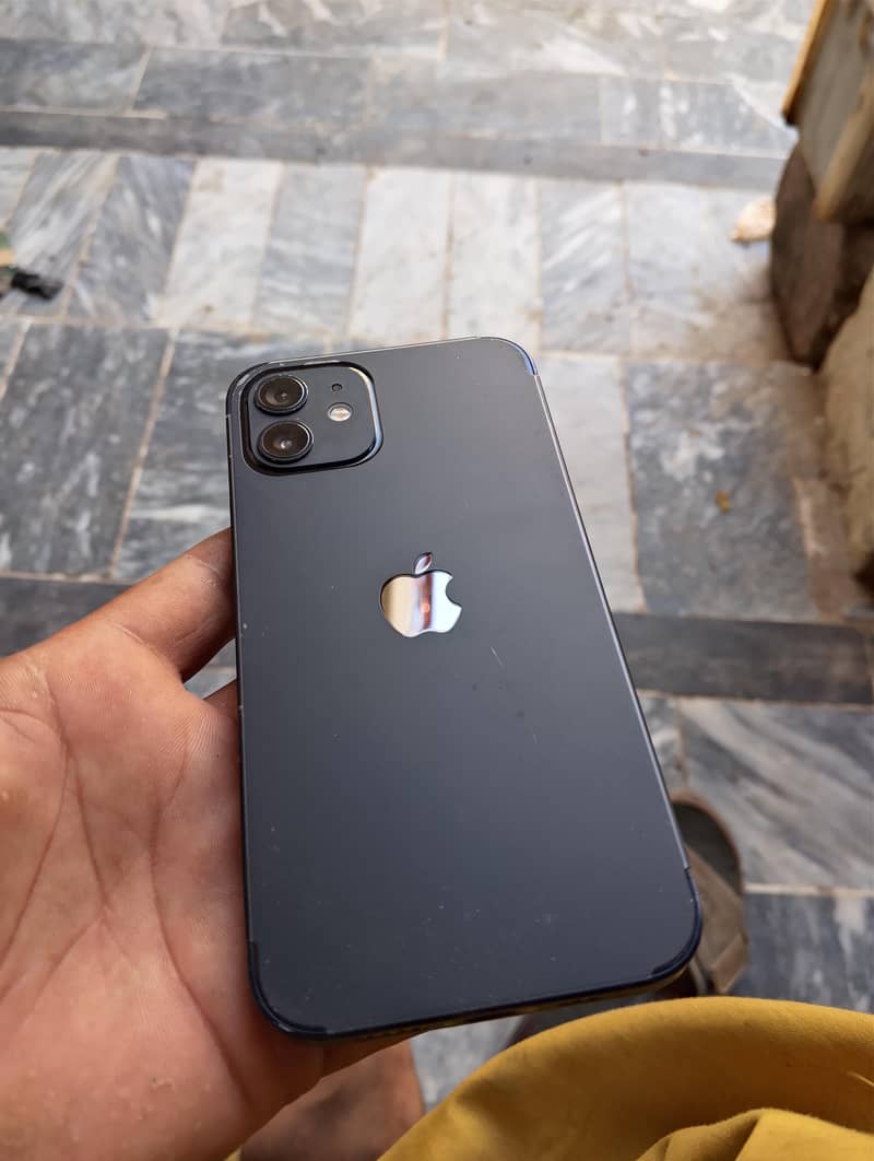 Apple iPhone 12 0