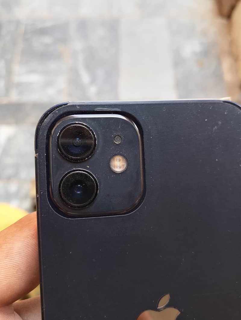 Apple iPhone 12 5
