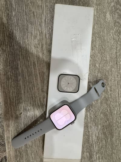 Apple watch Series 8  45 mm