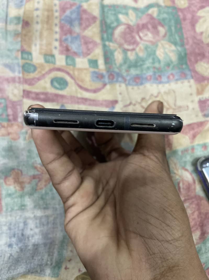 Google Pixel 6 3