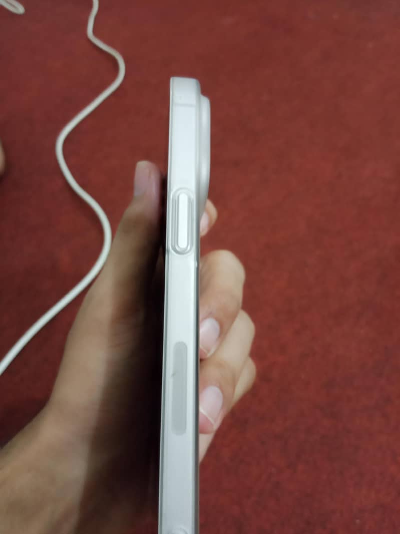 Apple iPhone 14 Pro Max 4