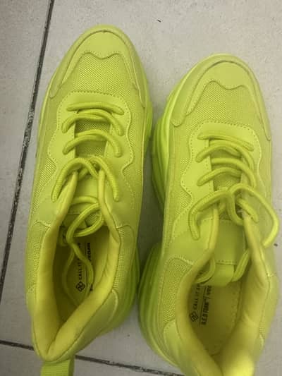 New and used shoes