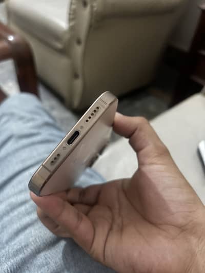 Apple iPhone 16 Pro