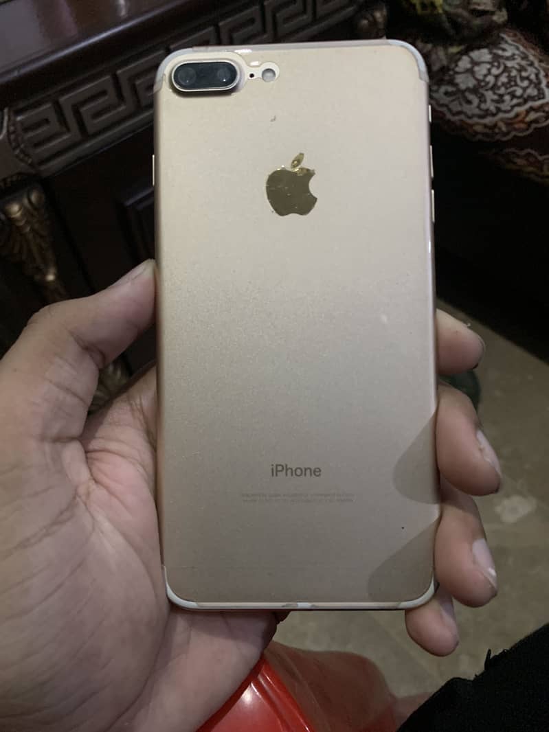 Apple iPhone 7 Plus 0