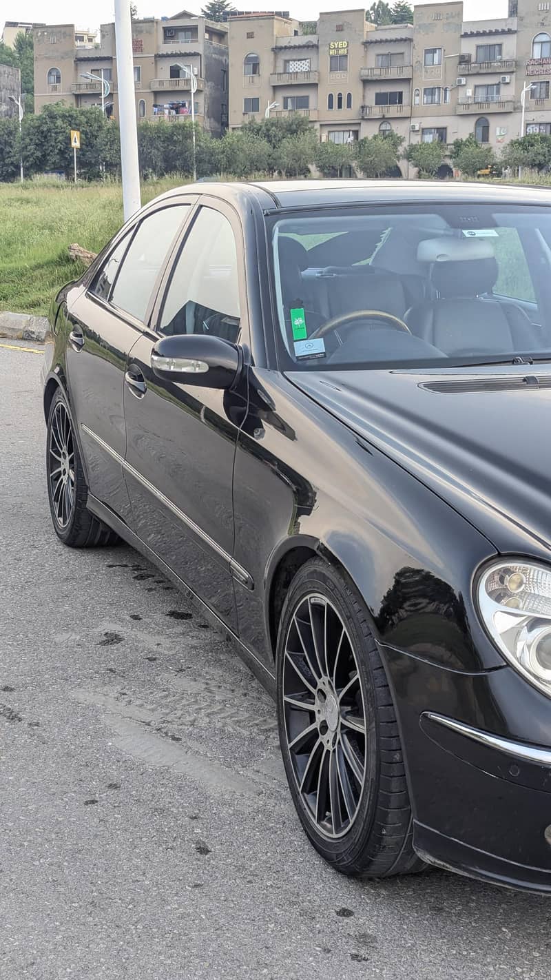 Mercedes E Class E200 Avantgarde 2