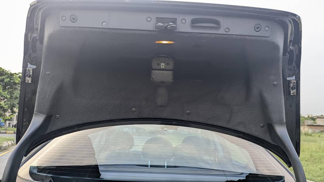 Mercedes E Class E200 Avantgarde 8