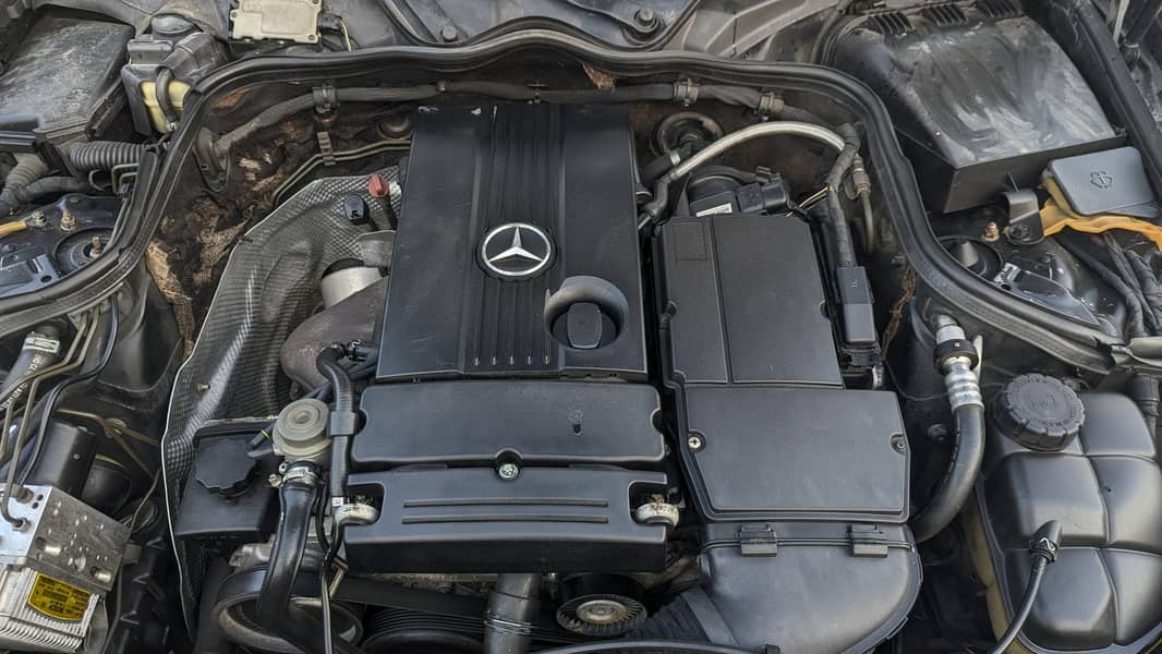 Mercedes E Class E200 Avantgarde 17