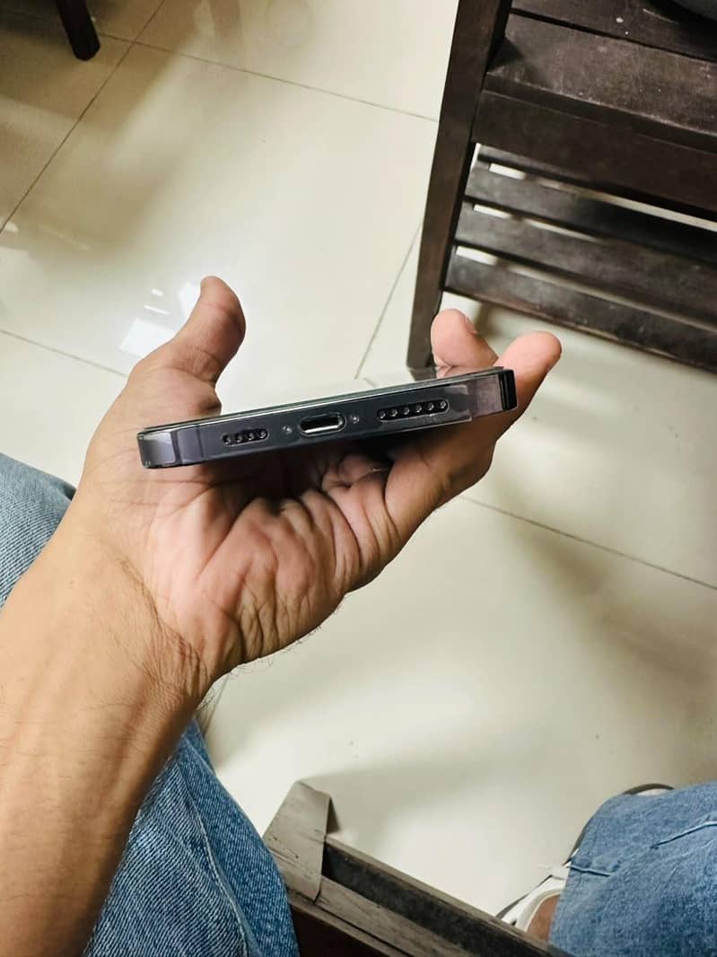 Apple iPhone 14 Pro Max 1
