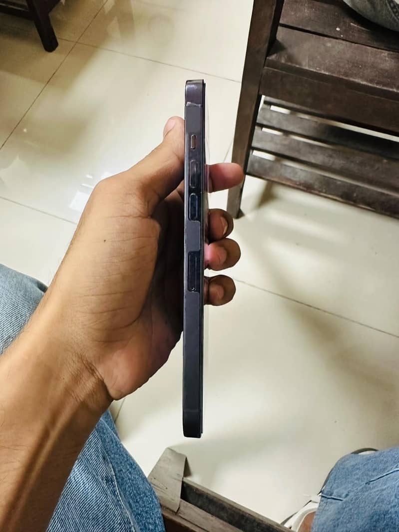 Apple iPhone 14 Pro Max 5